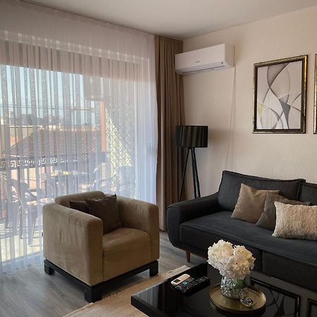 Apartment Prizreni-Free Private Parking Exterior photo