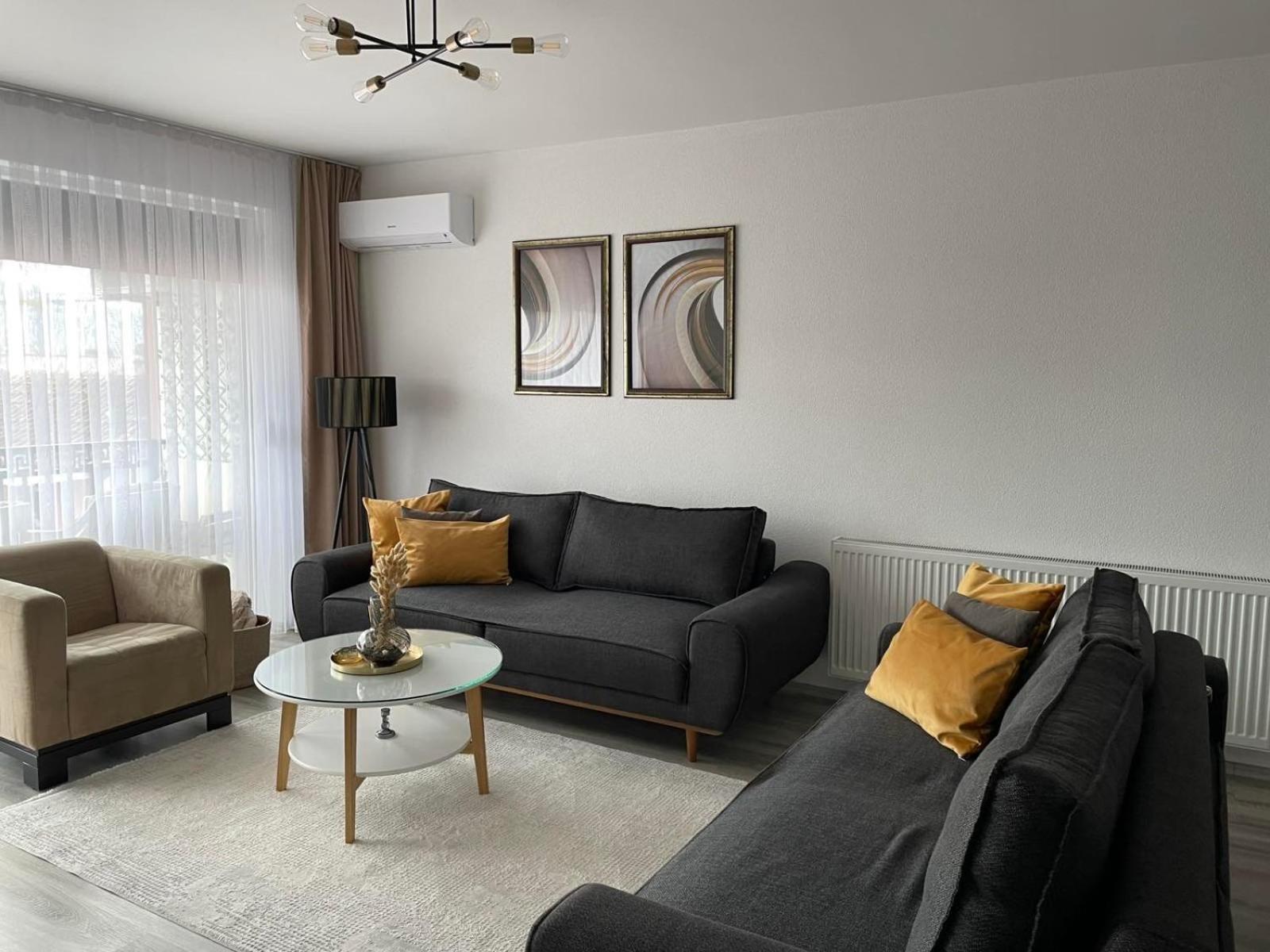 Apartment Prizreni-Free Private Parking Exterior photo